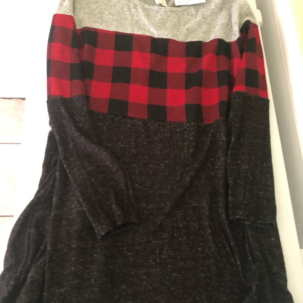 Grateful Hearts NWT Red & Black Buffalo Plaid Colorblock Shift Dress - Size M